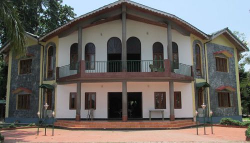 Banani Forest Bungalow